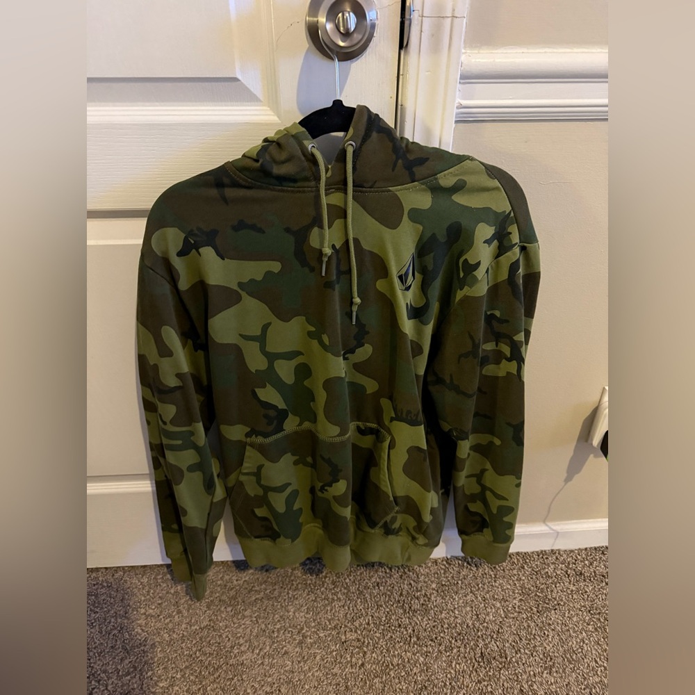 Volcom camouflage hoodie
